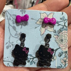Hello Kitty 2 pairs earrings SANRIO